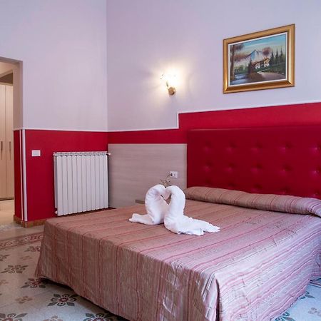 Hotel Domus Napoleone Roma Exterior foto