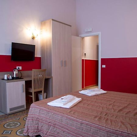Hotel Domus Napoleone Roma Exterior foto