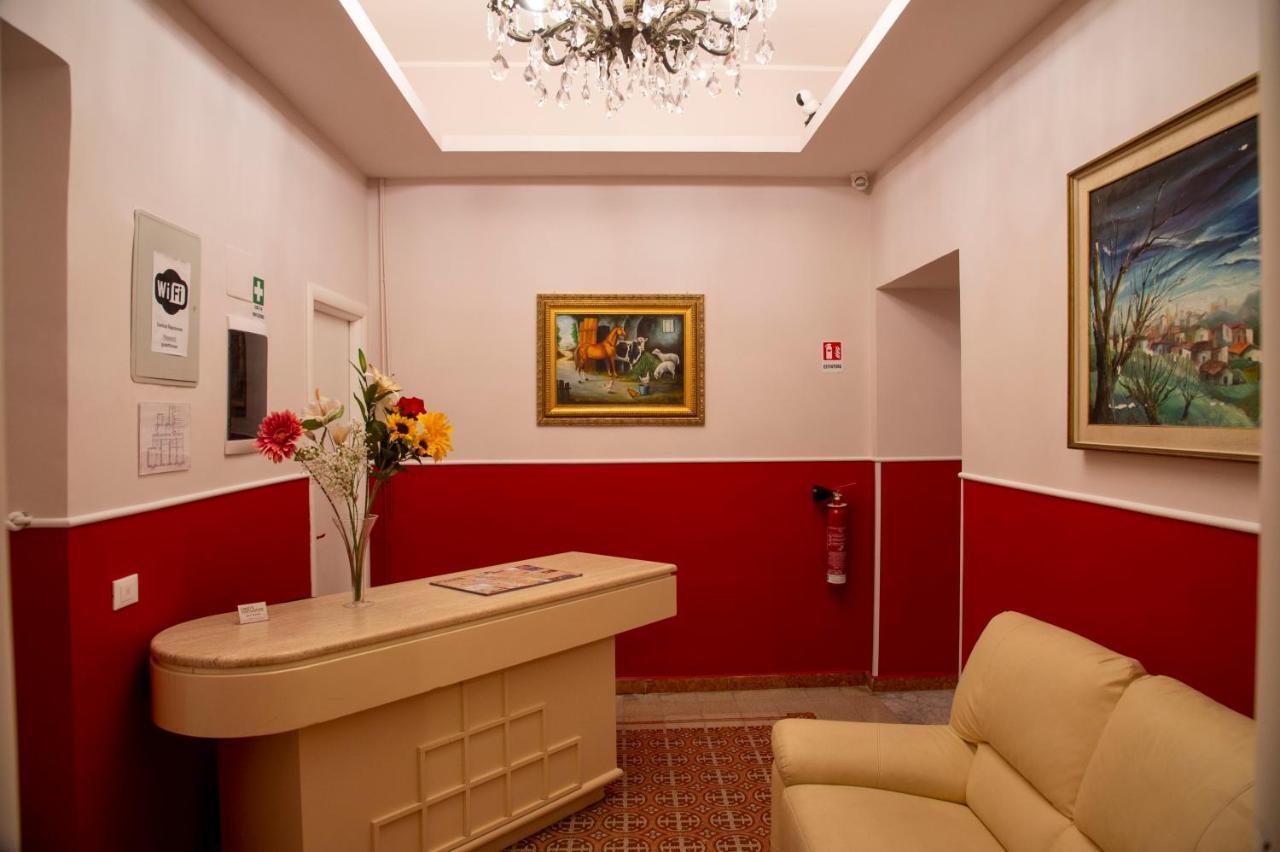 Hotel Domus Napoleone Roma Exterior foto