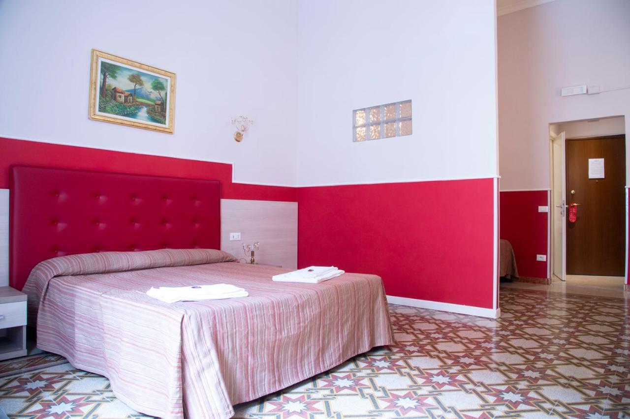 Hotel Domus Napoleone Roma Exterior foto