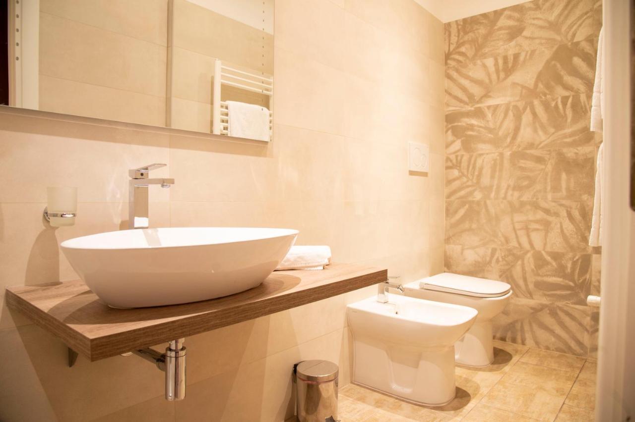 Hotel Domus Napoleone Roma Exterior foto