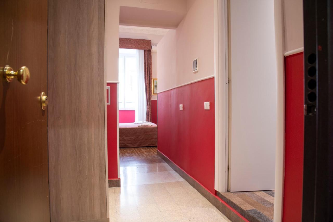 Hotel Domus Napoleone Roma Exterior foto
