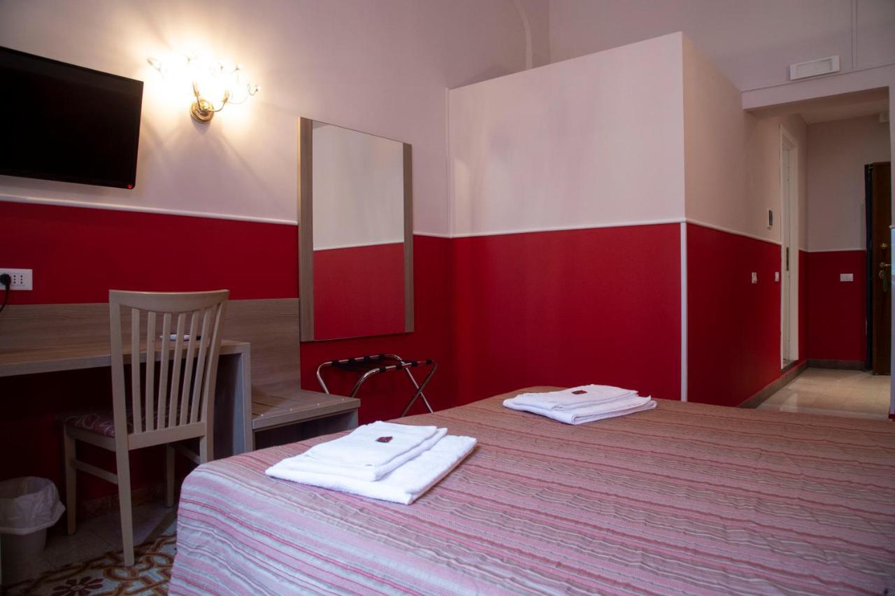 Hotel Domus Napoleone Roma Exterior foto