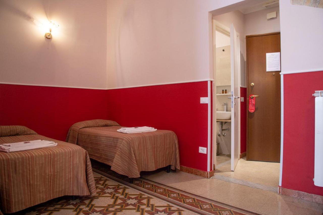 Hotel Domus Napoleone Roma Exterior foto