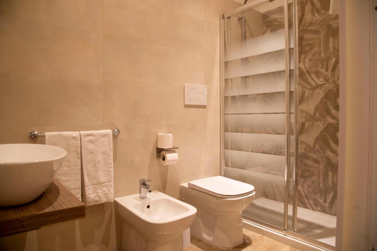 Hotel Domus Napoleone Roma Exterior foto