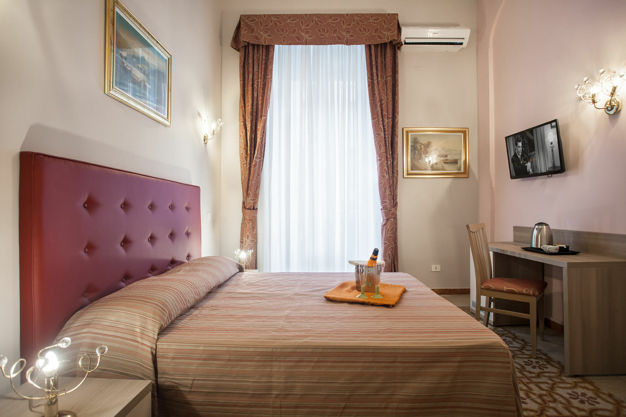 Hotel Domus Napoleone Roma Exterior foto